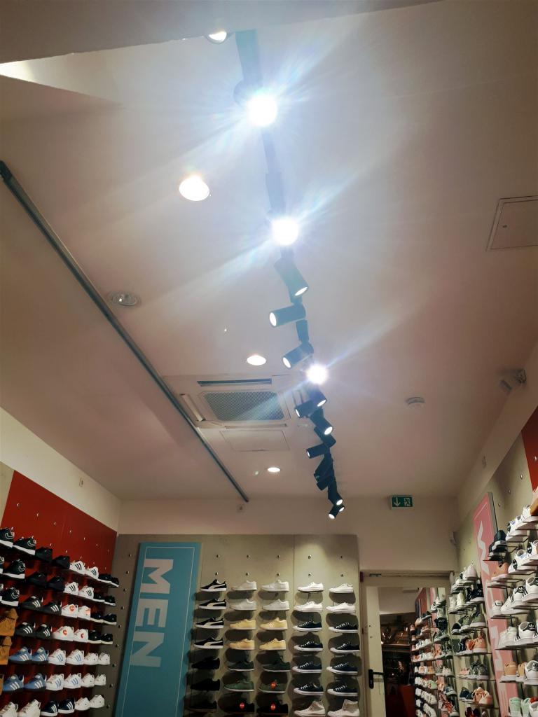 LED-Beleuchtung Ladengeschäft Umrüstung auf LED-Schienen-Spot